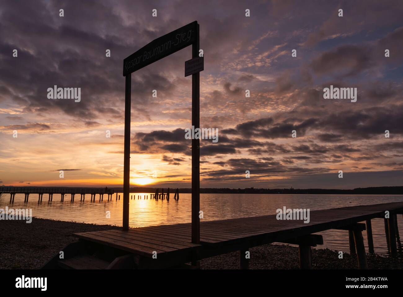 Inning community, Buch am Ammersee, beach, sunset with gate Stock Photo