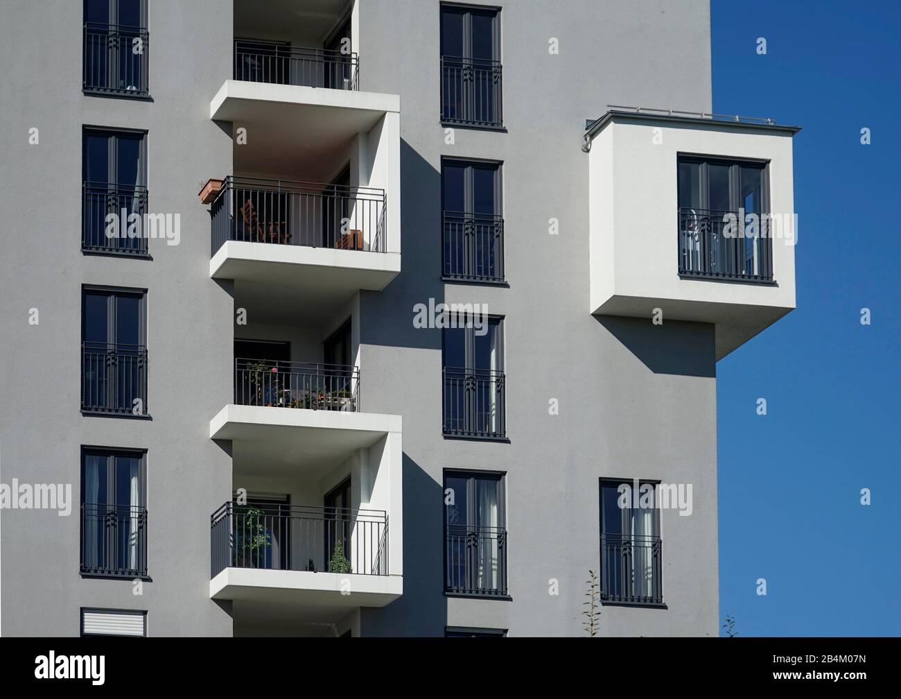 Germany, Bavaria, Munich, residential complex in Munich-Giesing, facade, bay window, window, balcony, detail Stock Photo