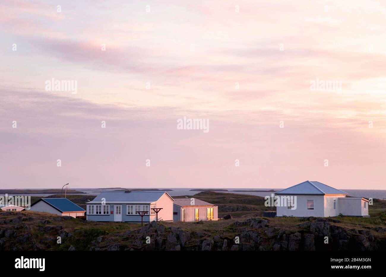 Häuser, Felsen, Island, Stykkishólmur Stock Photo