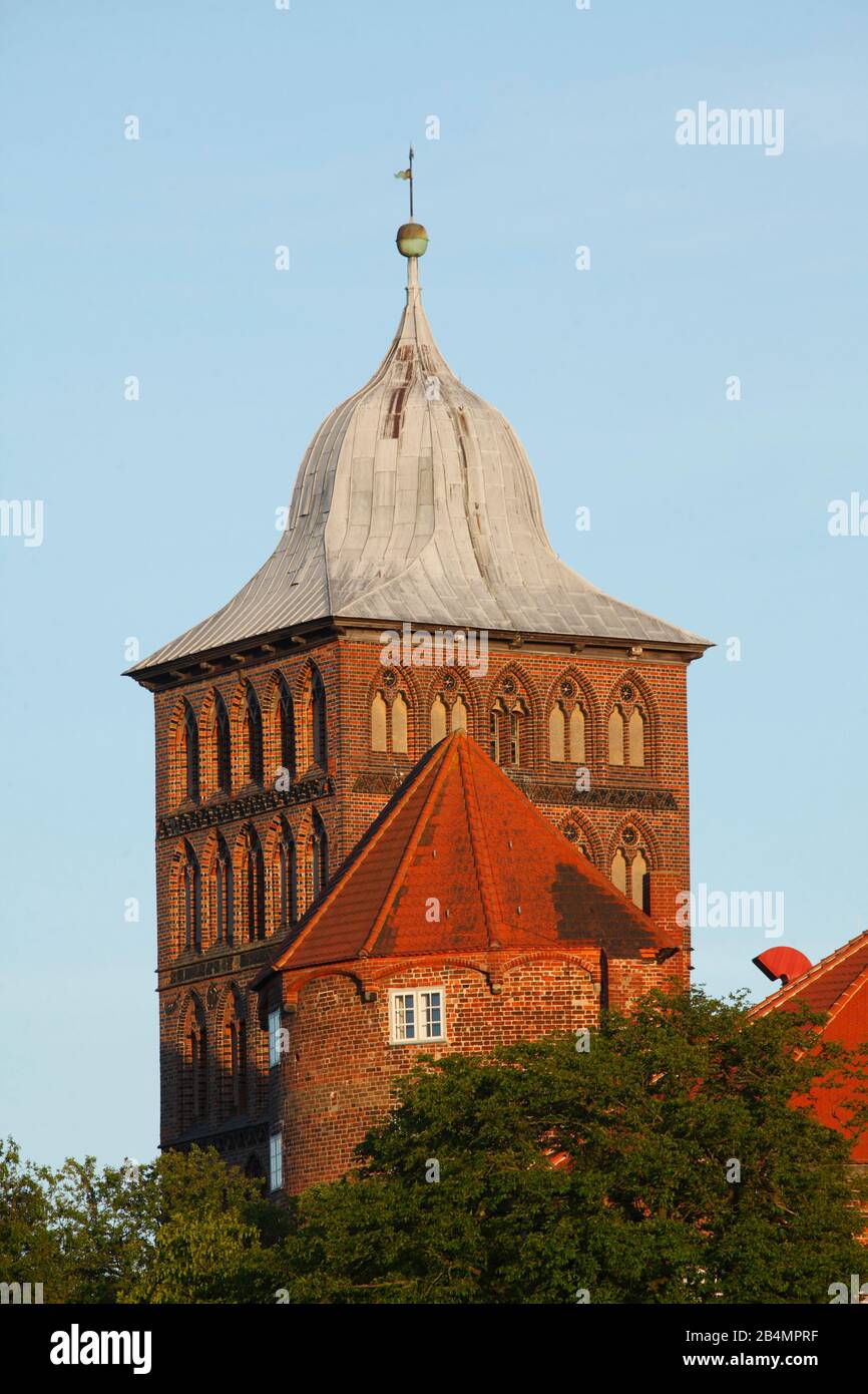 Castle gate, Lübeck, Schleswig-Holstein, Germany, Europe Stock Photo ...