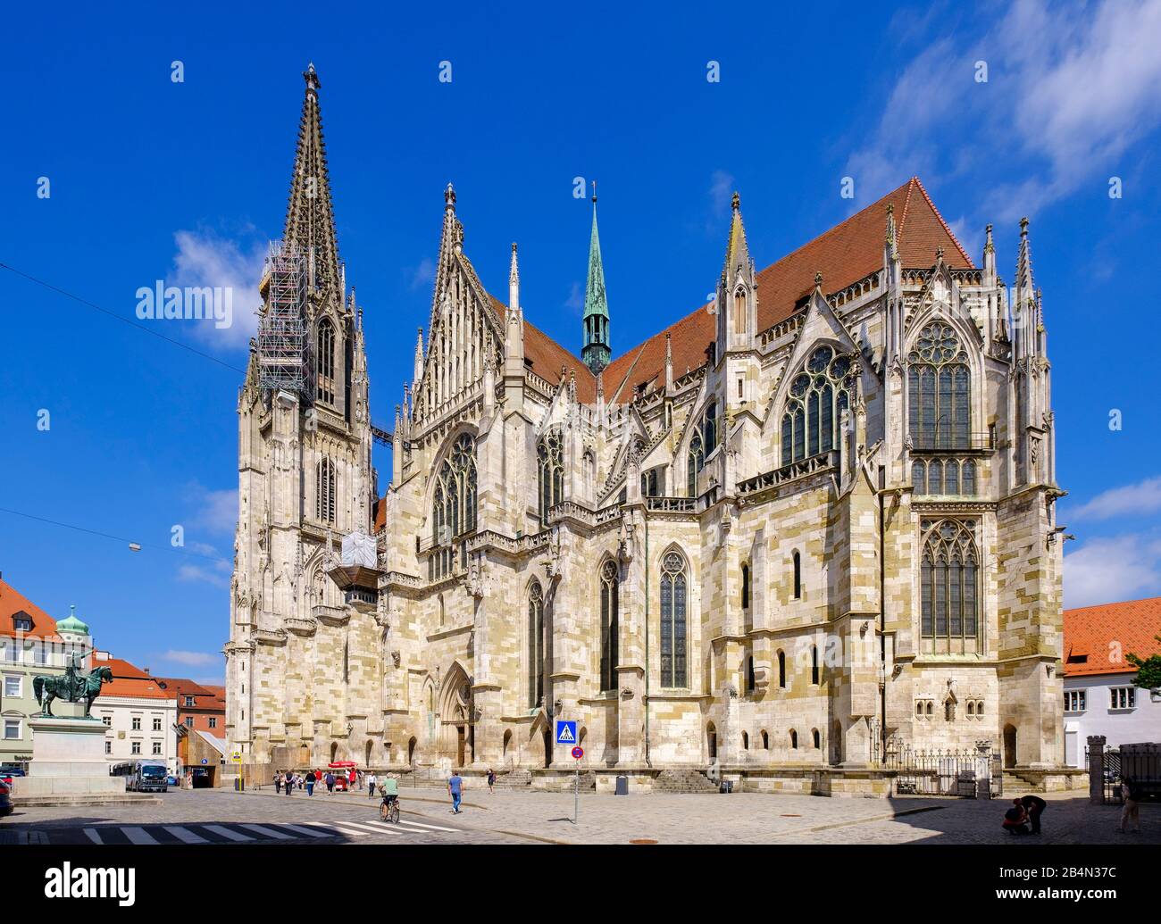 Domplatz regensburg hi-res stock photography and images - Alamy