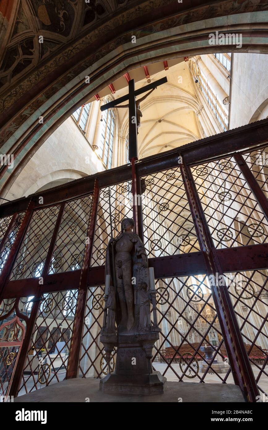 Deutschland, Sachsen-Anhalt, Magdeburg, Dom zu Magdeburg, Blick auf den Heiligen Mauritius, Alabasterfigur auf dem Altar der Turmhalle. (1520 wurde de Stock Photo