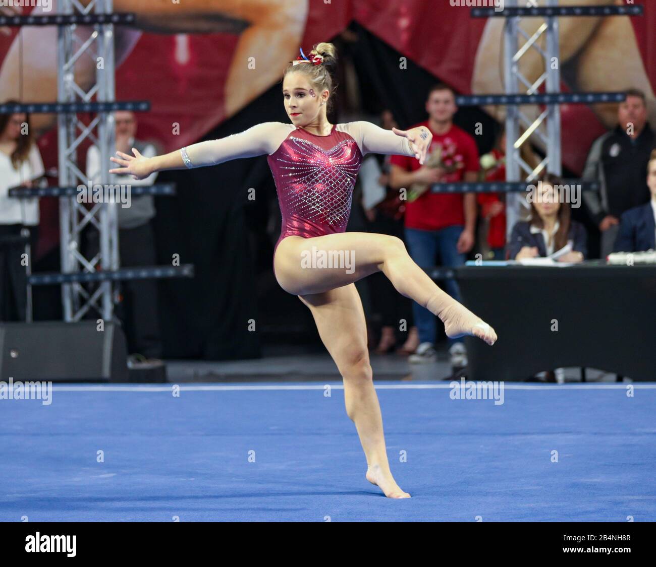 Norman, OK, USA. 6th Mar, 2020. Oklahoma's Ragan Smith performs on the ...