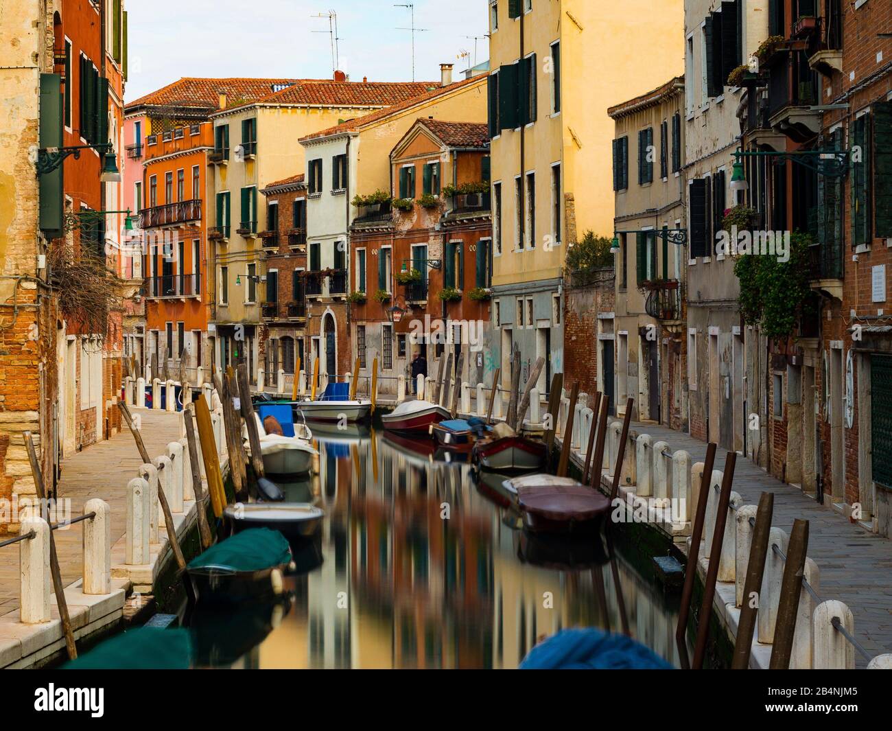 Canal in Dorsoduro district, Venice, Italy Stock Photo