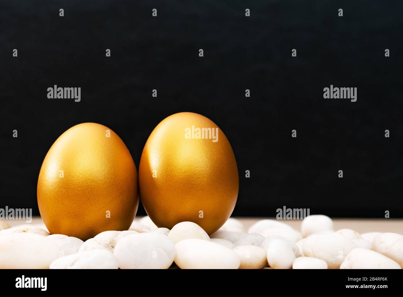 Golden Easter egg, happy Easter sunday hunt holiday decorations Stock Photo