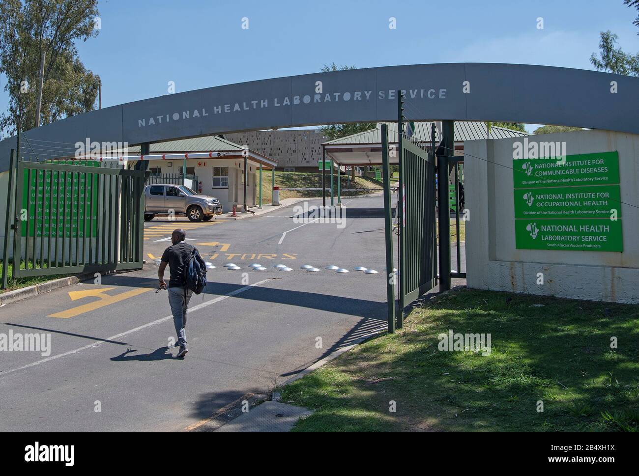 Johannesburg. 6th Mar, 2020. Photo taken on March 6, 2020 shows the gate of the National Institute for Communicable Diseases in Johannesburg, South Africa. South Africa on Saturday reported the second confirmed case of coronavirus, officially named as COVID-19. Credit: Chen Cheng/Xinhua/Alamy Live News Stock Photo