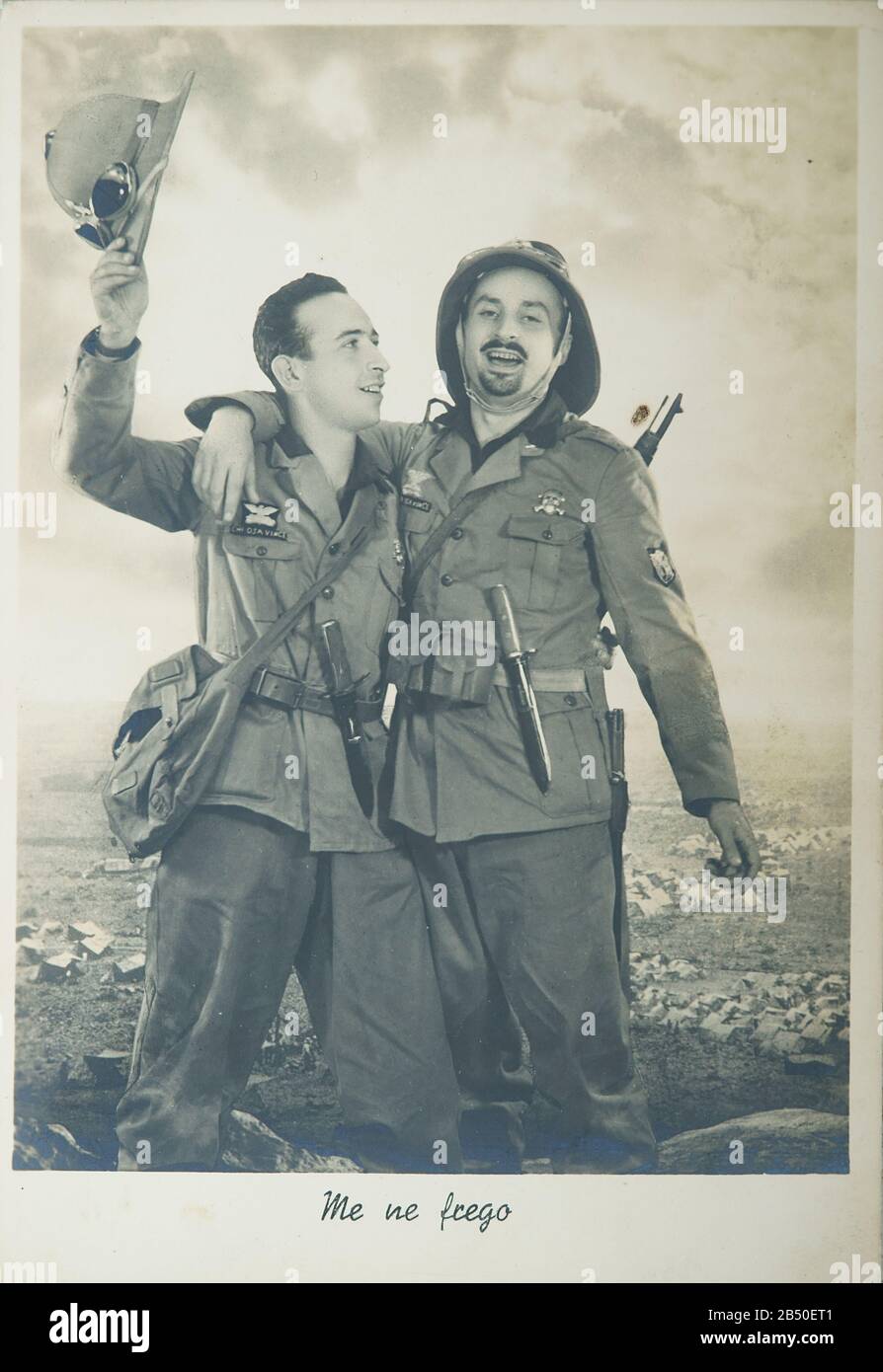 Fascism, Italian WWII propaganda postcard - me ne frego Stock Photo