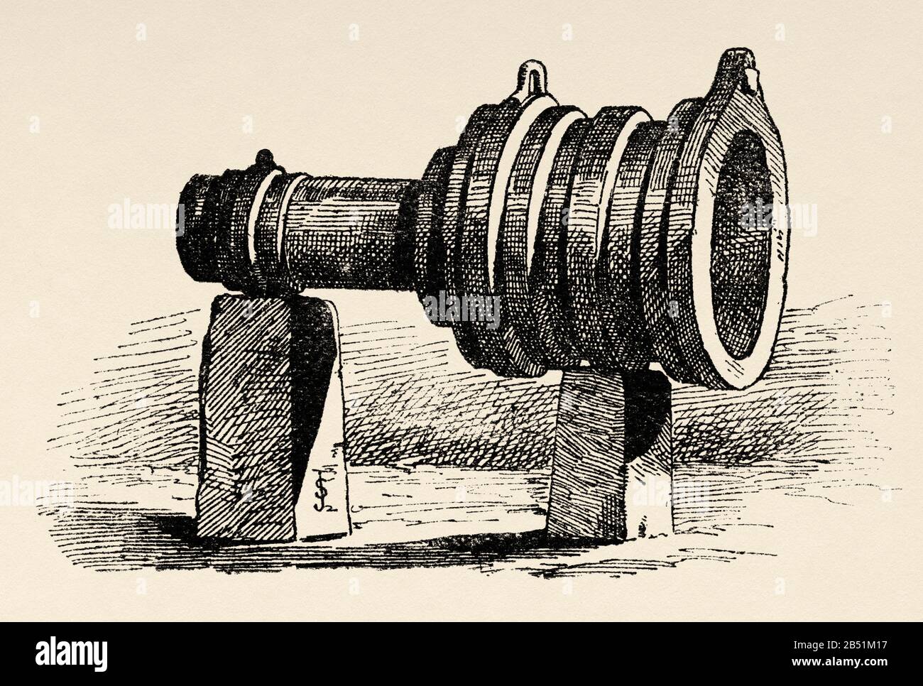 Middle Ages Artillery war weapon. Bate muro Old artillery piece, horizontal shot, placed on a cart. Old engraving of the book Historia de España by Al Stock Photo