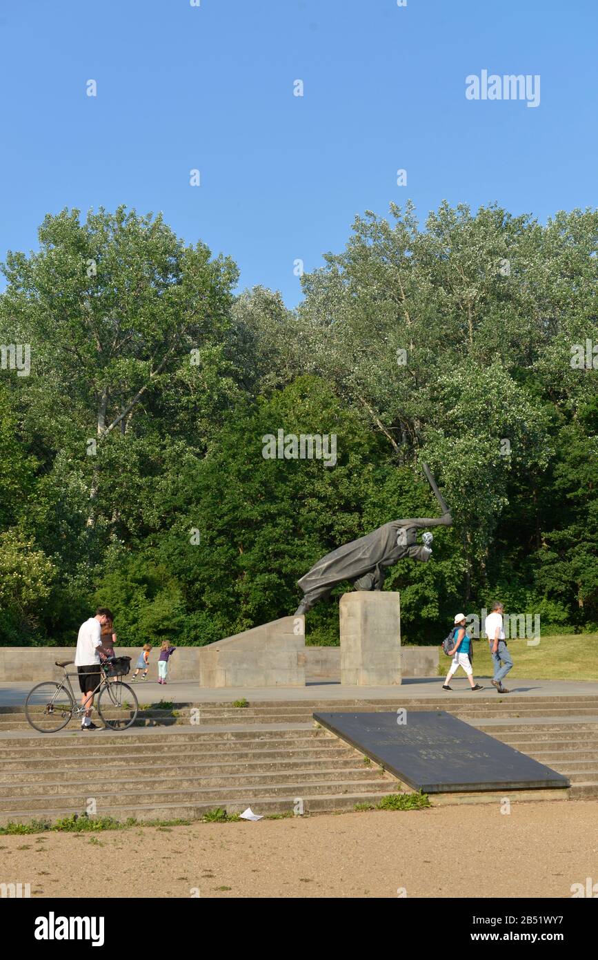 Denkmal Spanienkaempfer, Volkspark Friedrichshain, Friedrichshain, Berlin, Deutschland / Spanienkämpfer Stock Photo