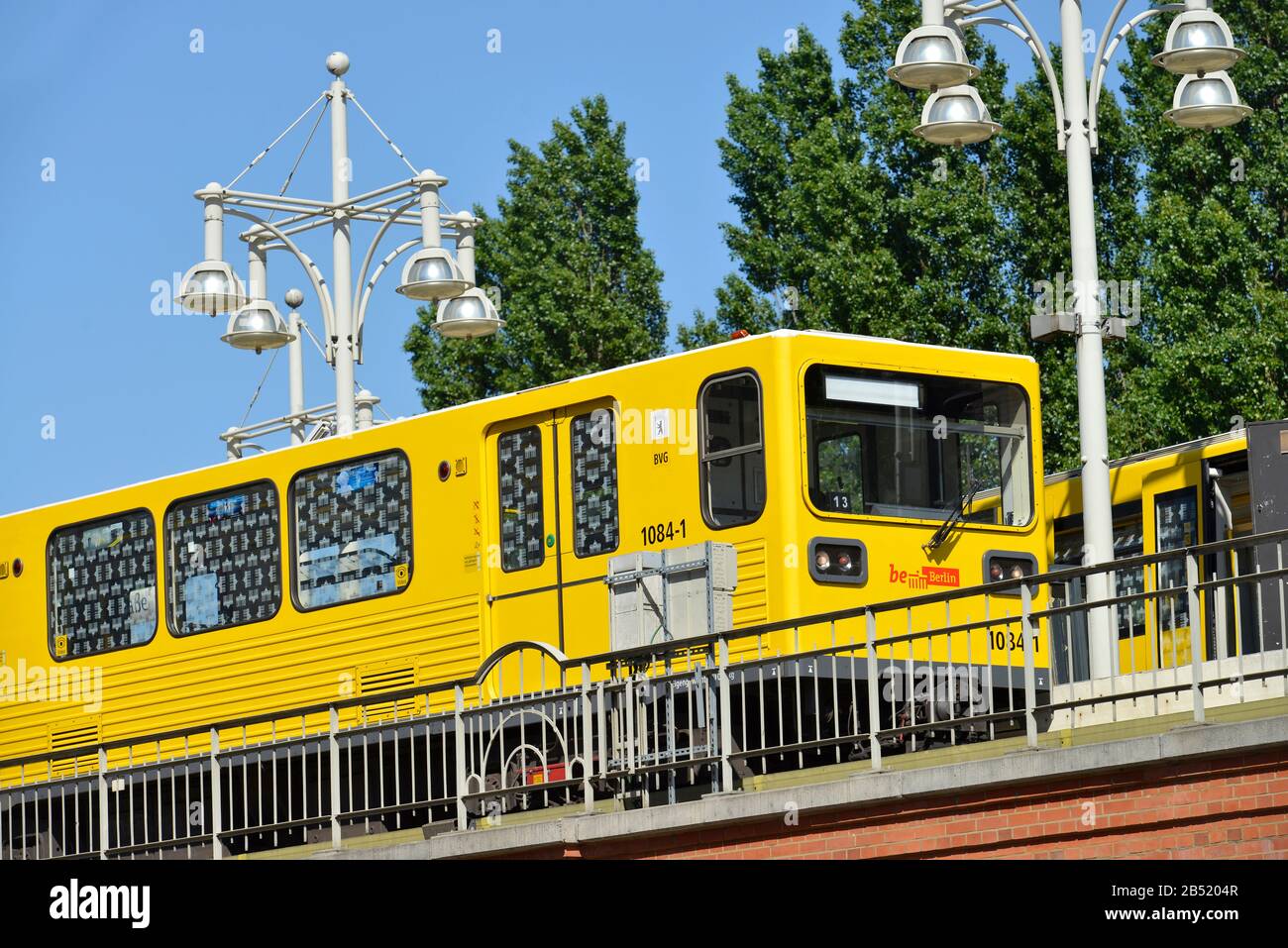 U-Bahnhof, Warschauer Strasse, Friedrichshain, Berlin, Deutschland Stock Photo