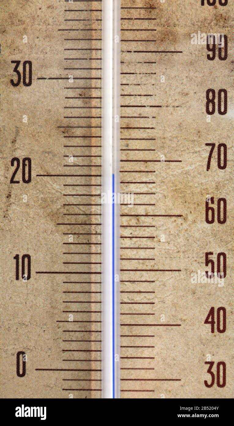 Temperature display building hi-res stock photography and images - Alamy