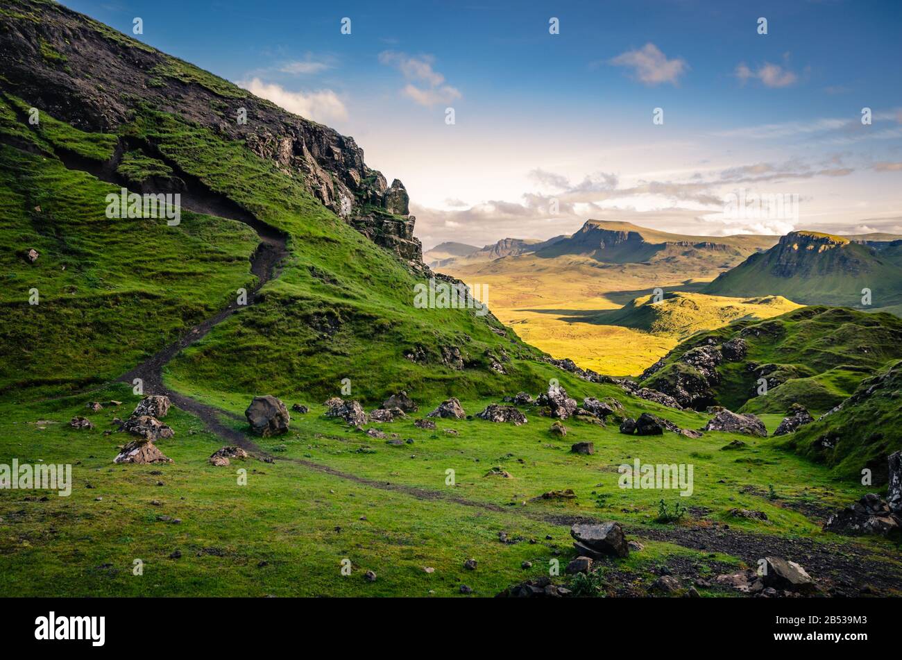 Quiraing Trail, Isle of Skye, Scotland, UK --- @nikon cz sk @kolem.sveta #KolemSvetaSNikonem #nikon #nikond7000 #sigma #sigma1770 --- #scotland #scott Stock Photo