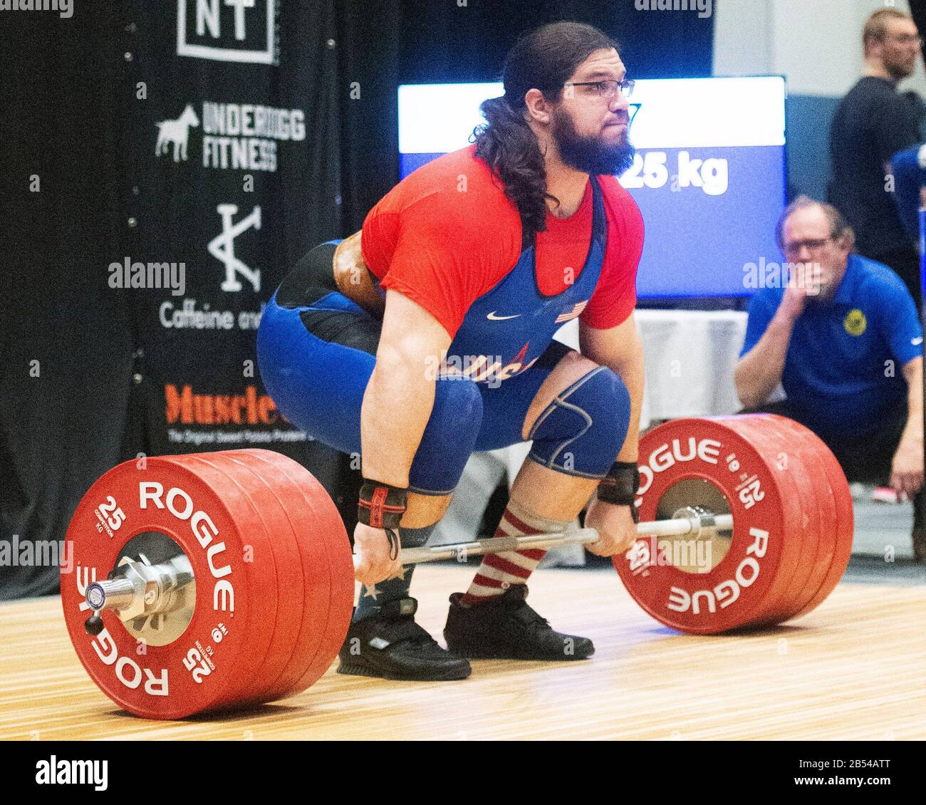 New Plymouth senior breaks national and state powerlifting records