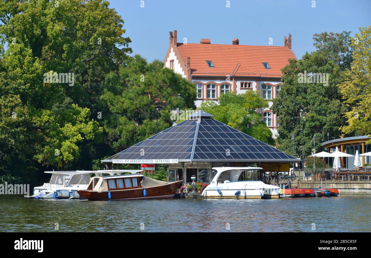 Solarbootpavillon, Mueggelheimer Strasse, Koepenick, Berlin, Deutschland / Köpenick Stock Photo
