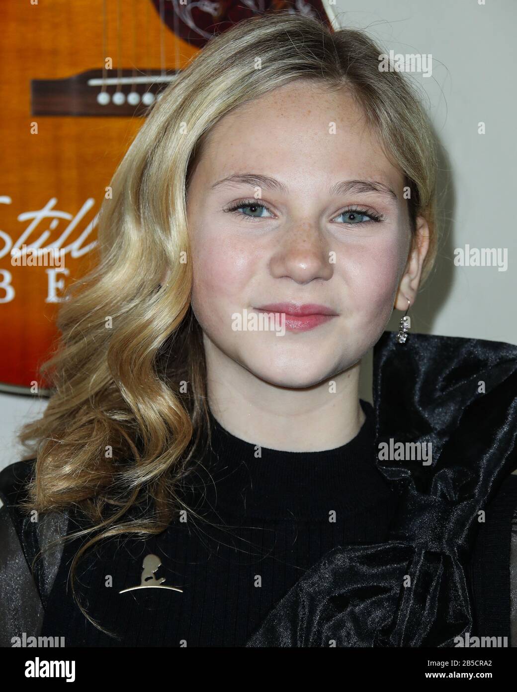 Lily Brooks’s Instagram, Twitter & Facebook on IDCrawl