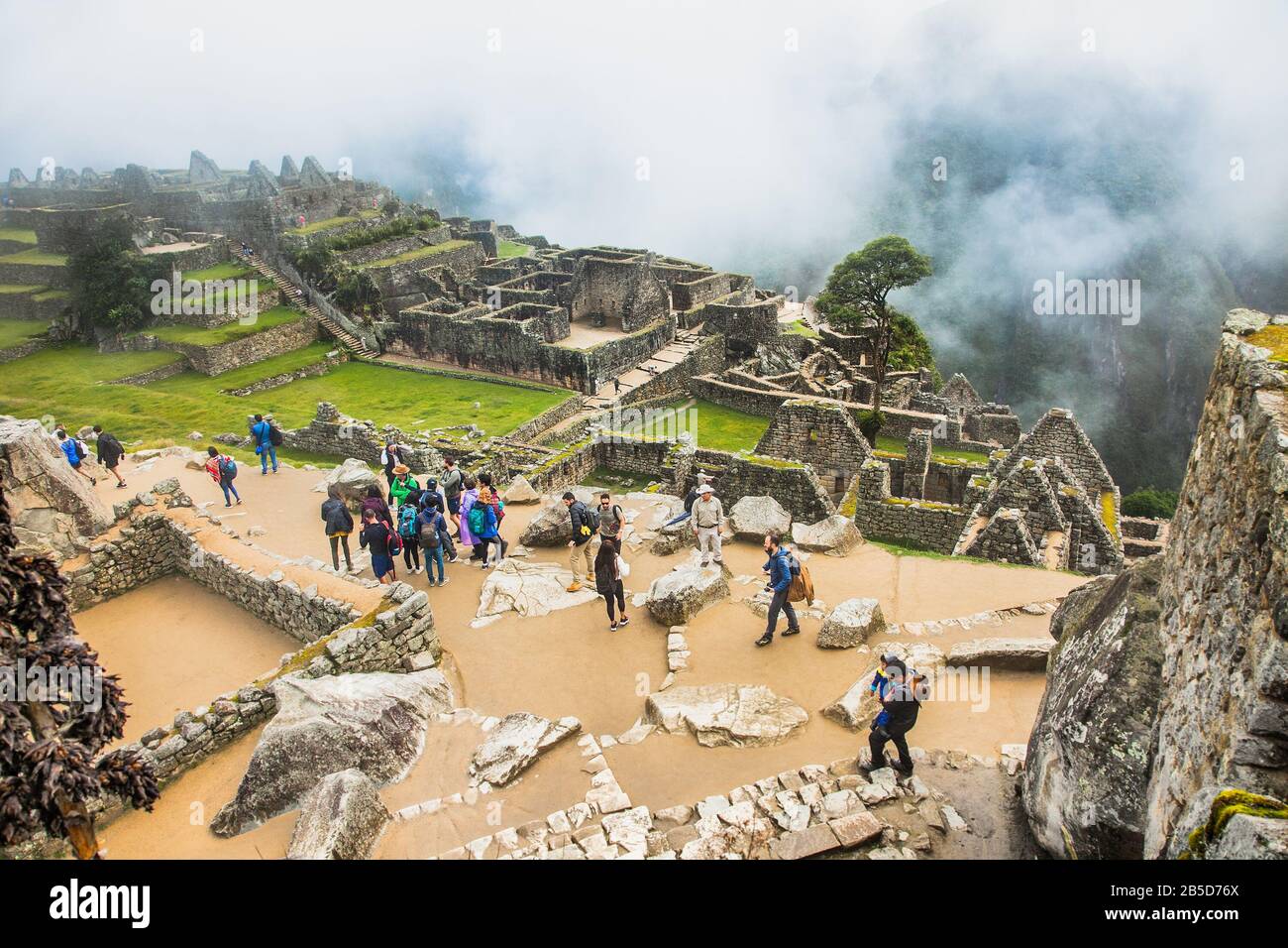 Machu pichu pueblo inca hi-res stock photography and images - Alamy