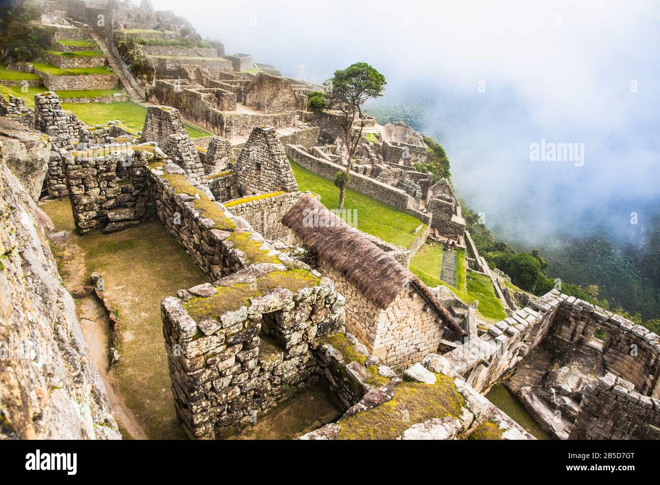 Machu pichu pueblo inca hi-res stock photography and images - Alamy