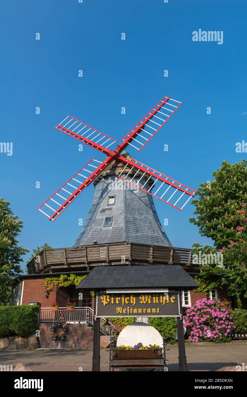 Pirsch Mühle, windmill in the village Hamfelde, county of Lauenburg, Schleswig-Holstein, North Germany, Central Europe, Stock Photo