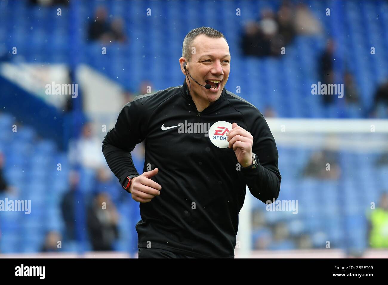 London, UK. 8th Mar, 2020. The referee Kevin Friend warming up during the Premier League match between Chelsea and Everton at Stamford Bridge, London on Sunday 8th March 2020. (Credit: Ivan Yordanov | Credit: MI News & Sport /Alamy Live News Stock Photo