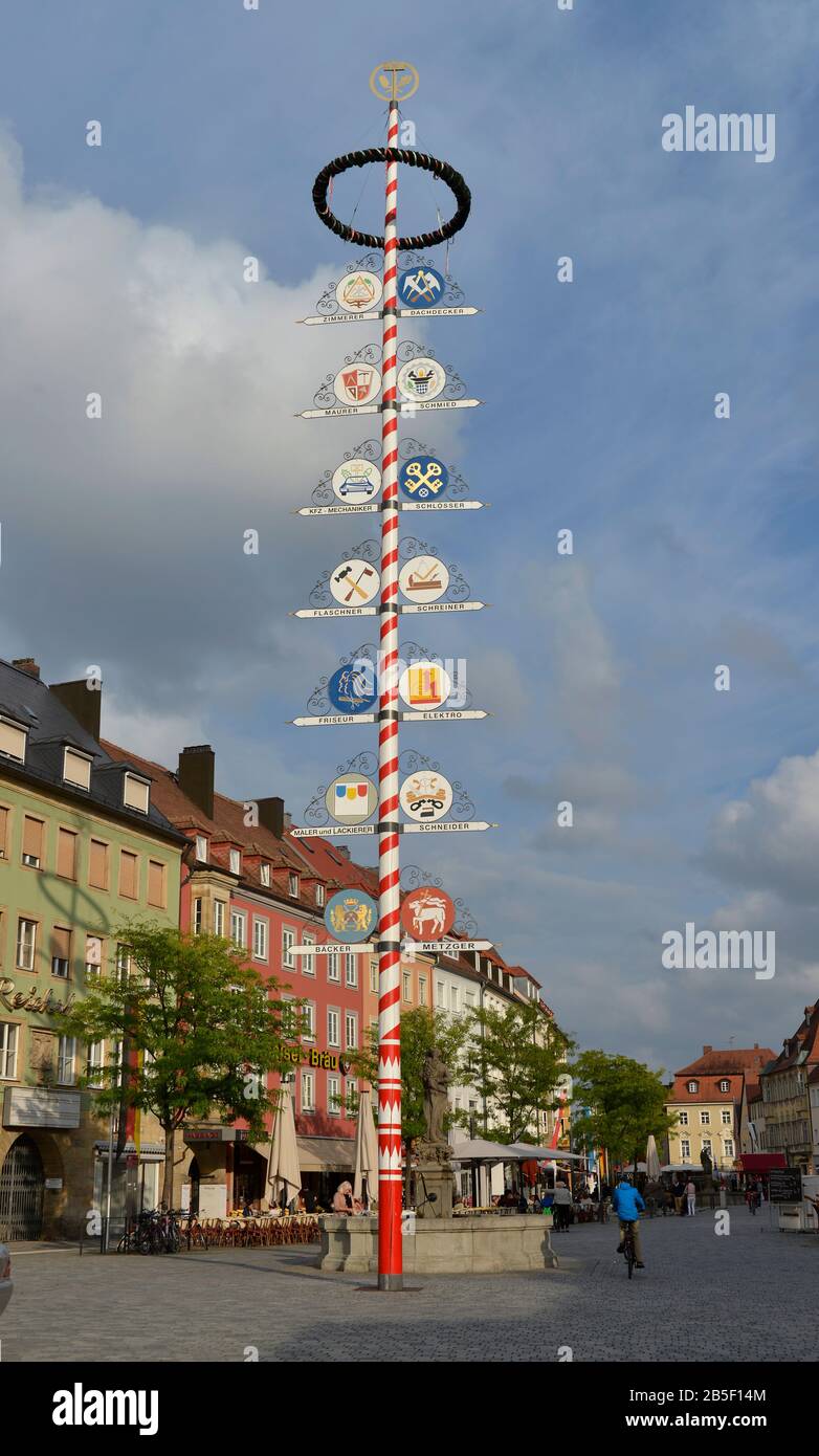 Maibaum, Maximilianstrasse, Bayreuth, Bayern, Deutschland Stock Photo