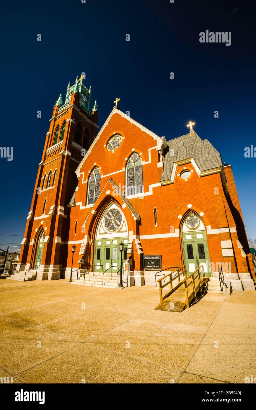 L'Eglise du Precieux Sang   Woonsocket, Rhode Island, USA Stock Photo