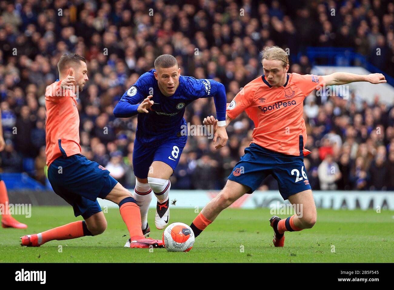 London Uk 08th Mar 2020 Ross Barkley Of Chelsea M Tries To Go Past Tom Davies