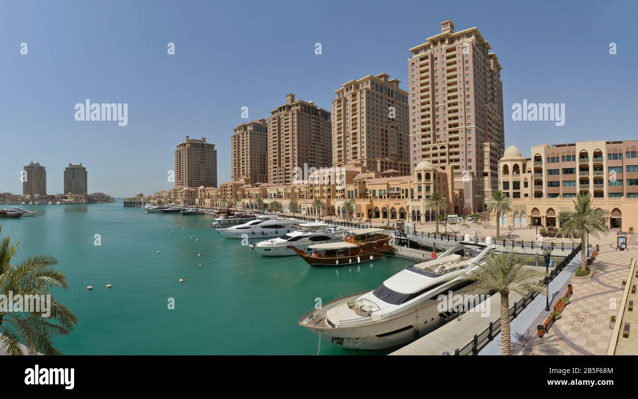 The pearl doha hi-res stock photography and images - Alamy