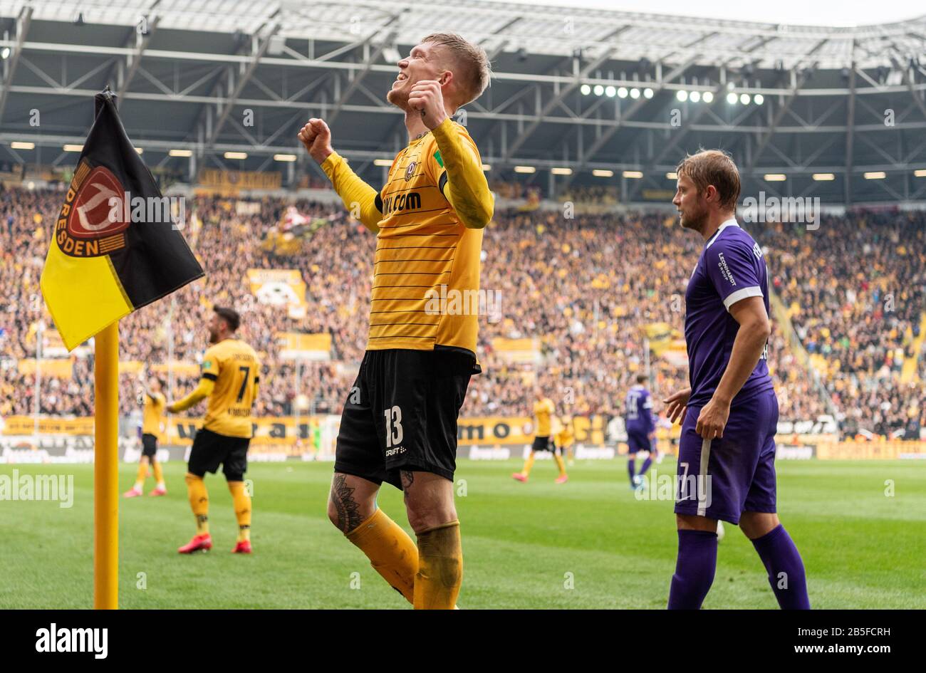 Dresden Germany 08th Mar 2020 Football 2nd Bundesliga Sg Dynamo Dresden Fc Erzgebirge Aue 25th Matchday