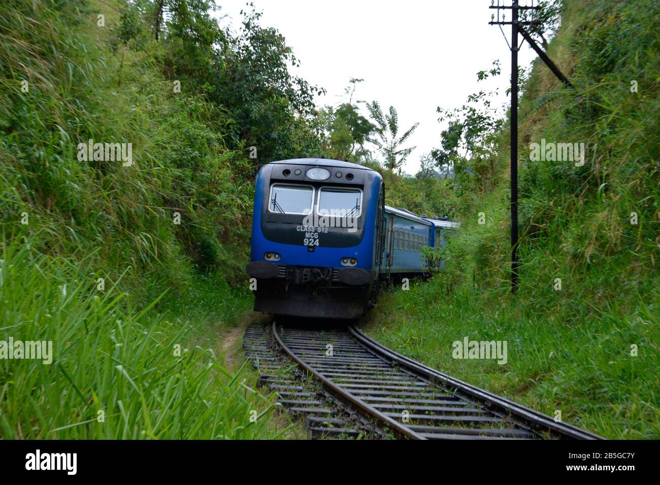 Zug, Eisenbahnstrecke, Ella, Sri Lanka Stock Photo
