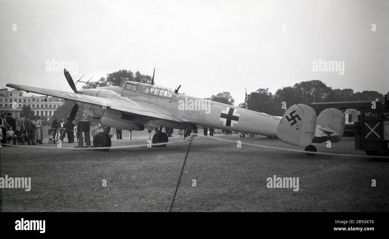 Wehrmacht Luftwaffe Messerschmitt Bf 110 G4 Nachtjäger Kriegsbeute der Royal Air Force - German Air Force captured plane by the RAF Stock Photo