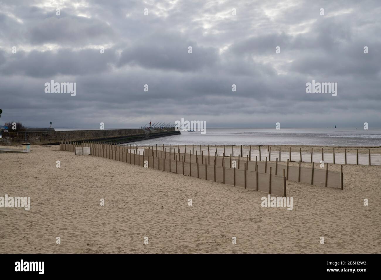saintnazaire beach france Stock Photo Alamy