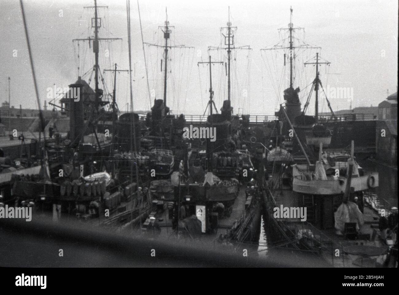 Kriegsfischkutter KFK Deutsche Kriegsmarine / Germany Navy War Fishing Cutter Stock Photo