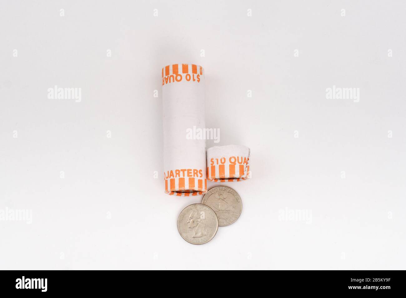 Full and opened rolls of american quarter coins Stock Photo Alamy