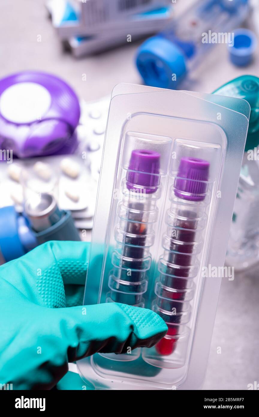 Bacterial infections microbiology hi-res stock photography and images ...