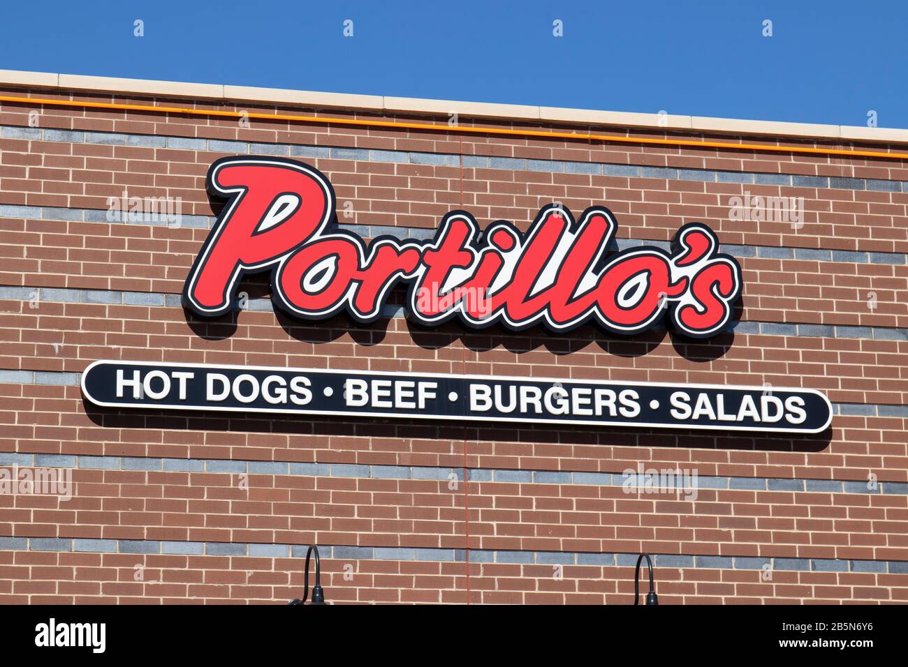Avon - Circa March 2020: Portillo's Restaurant is a fast casual restaurant chain based in Chicago. Portillo's serves Chicago and Polish style hot dogs Stock Photo