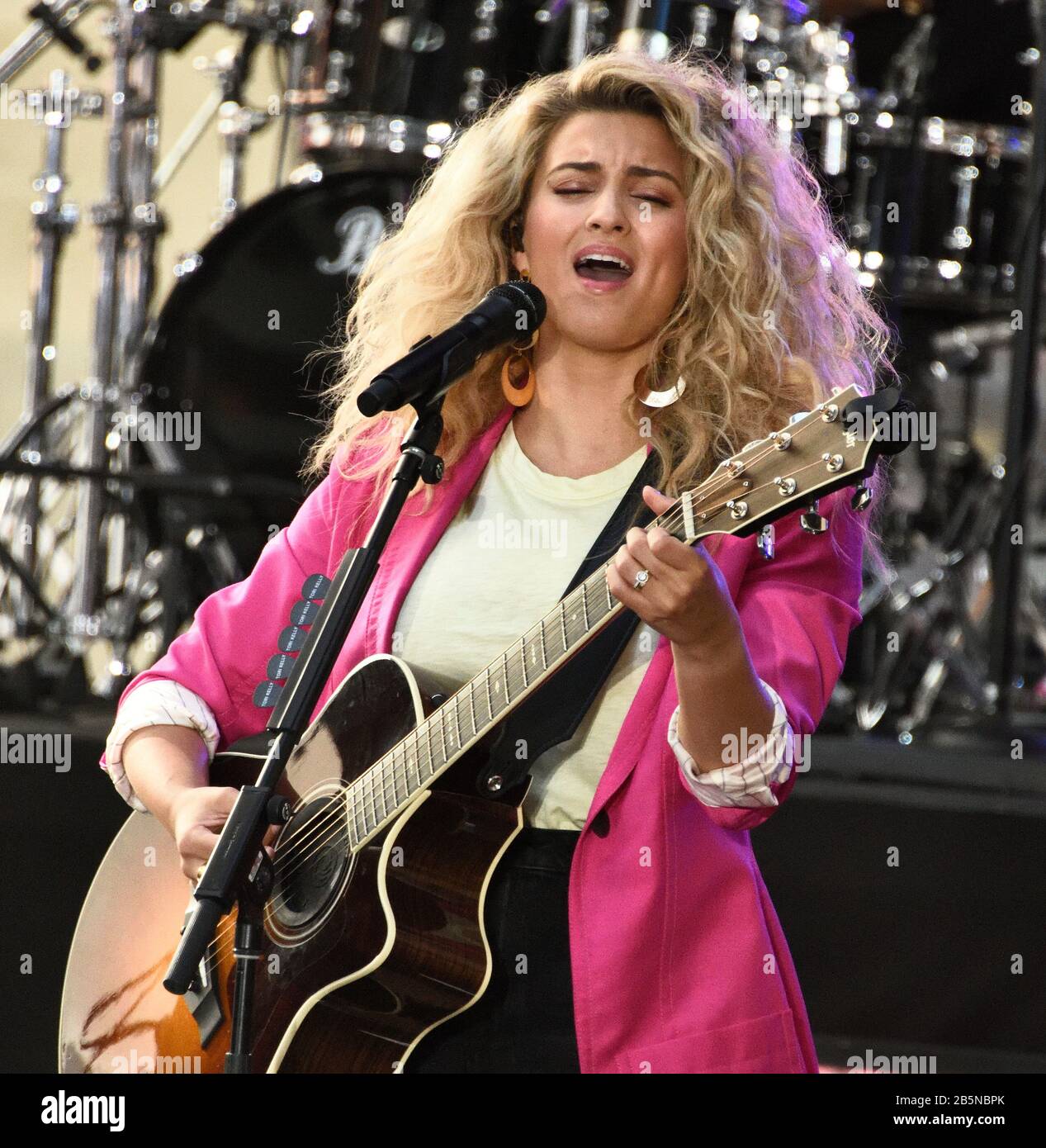 Paul Kelly Concert High Resolution Stock Photography and Images - Alamy