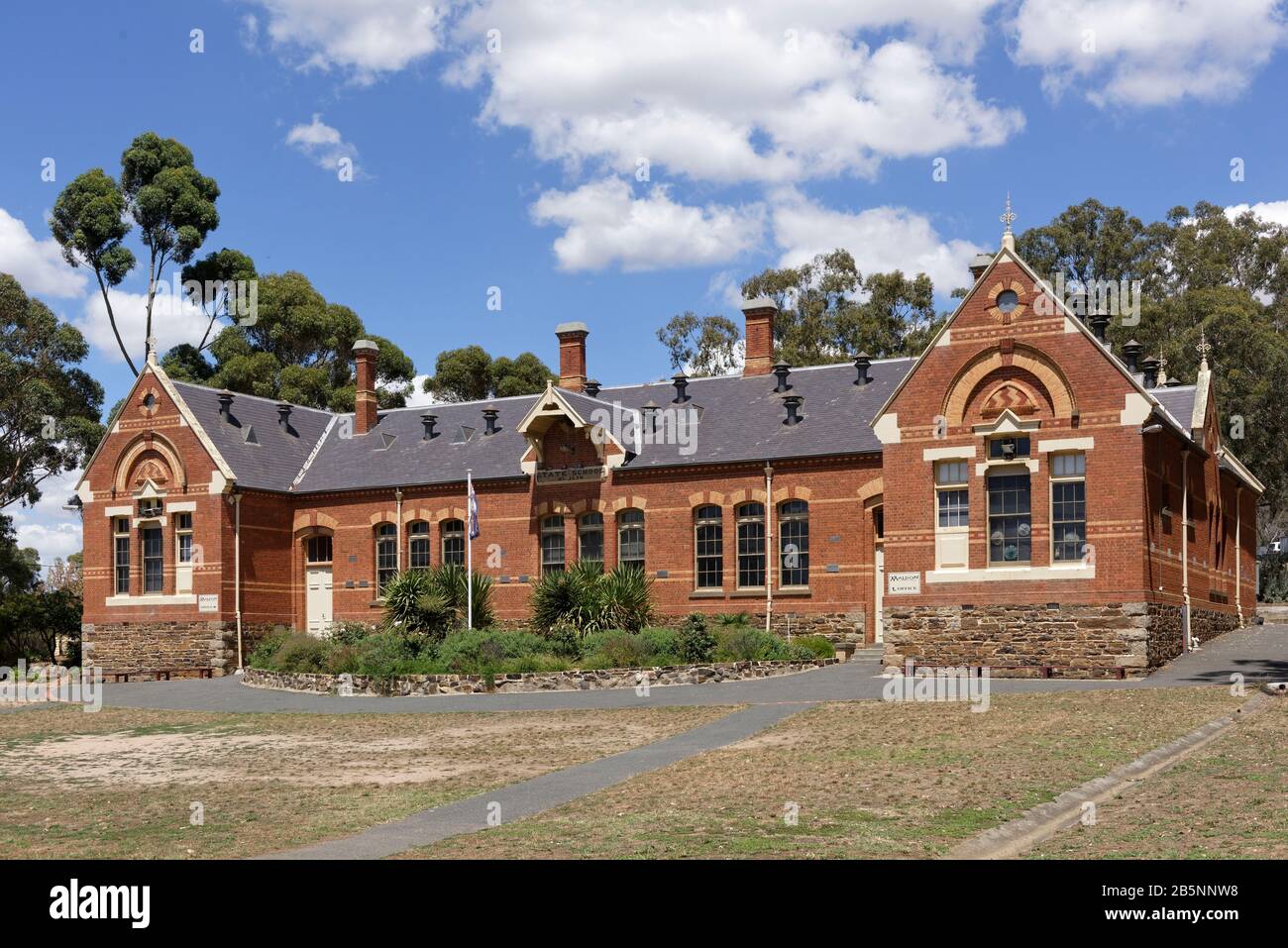 Historical image of primary school hi-res stock photography and images ...