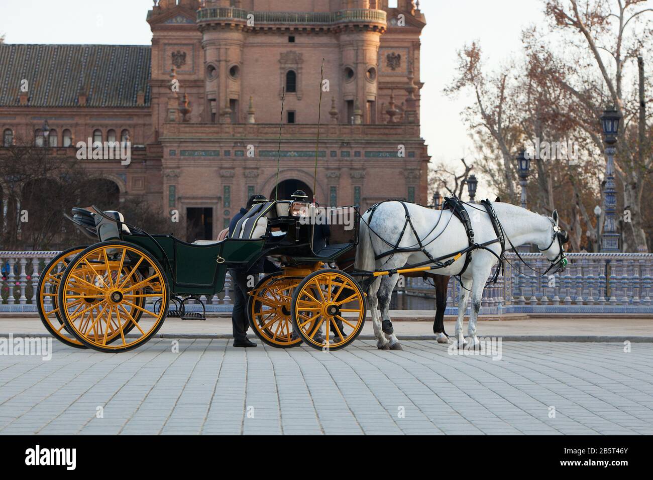 City horse cab historical hi-res stock photography and images - Alamy
