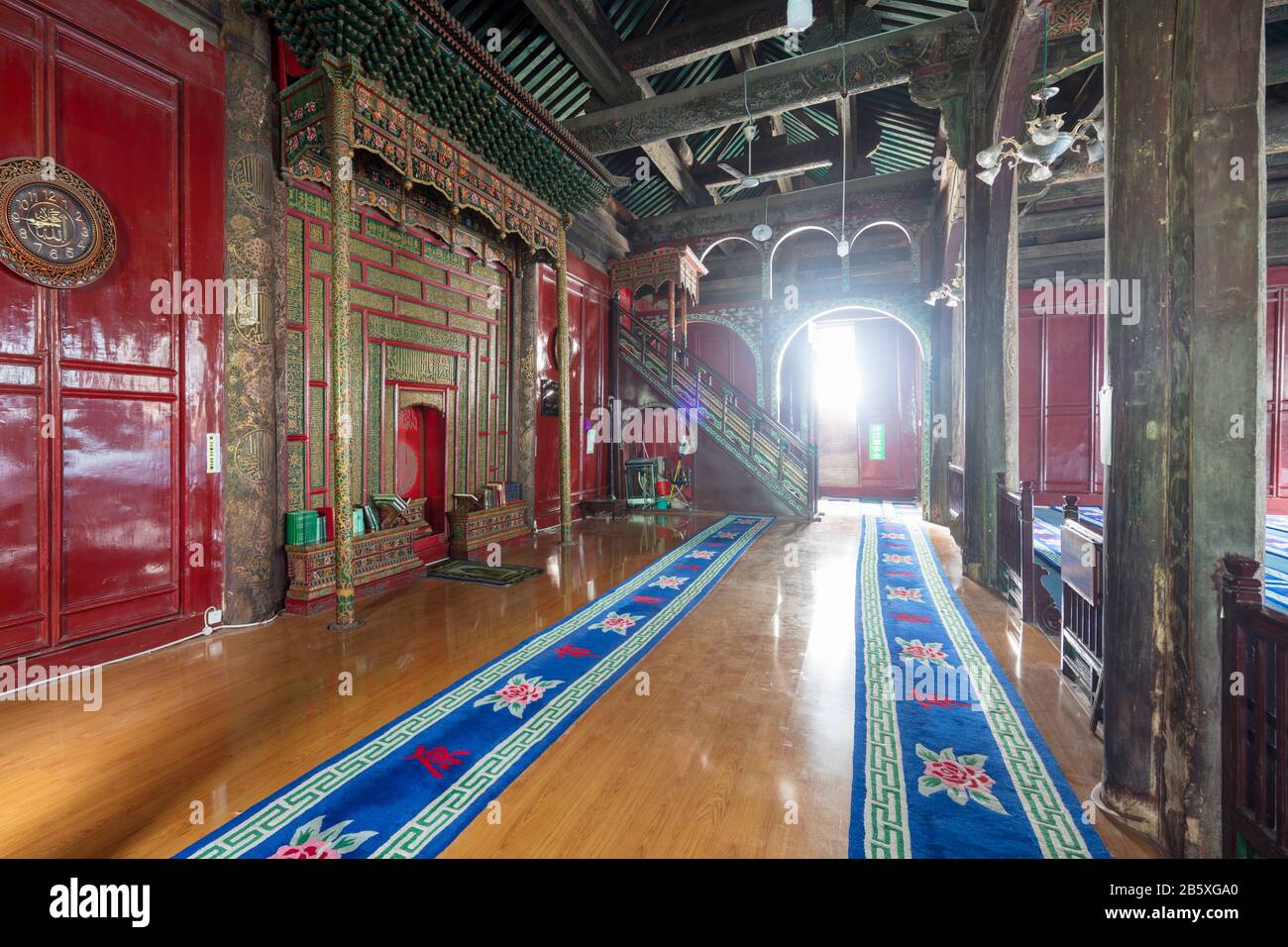 interior view of mihrab and minbar, Taiyuan Ancient Great Mosque, Xinghualing District, Taiyuan City, Shanxi Province, China Stock Photo