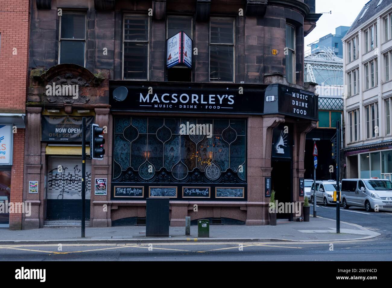 Old glasgow pubs hires stock photography and images Alamy
