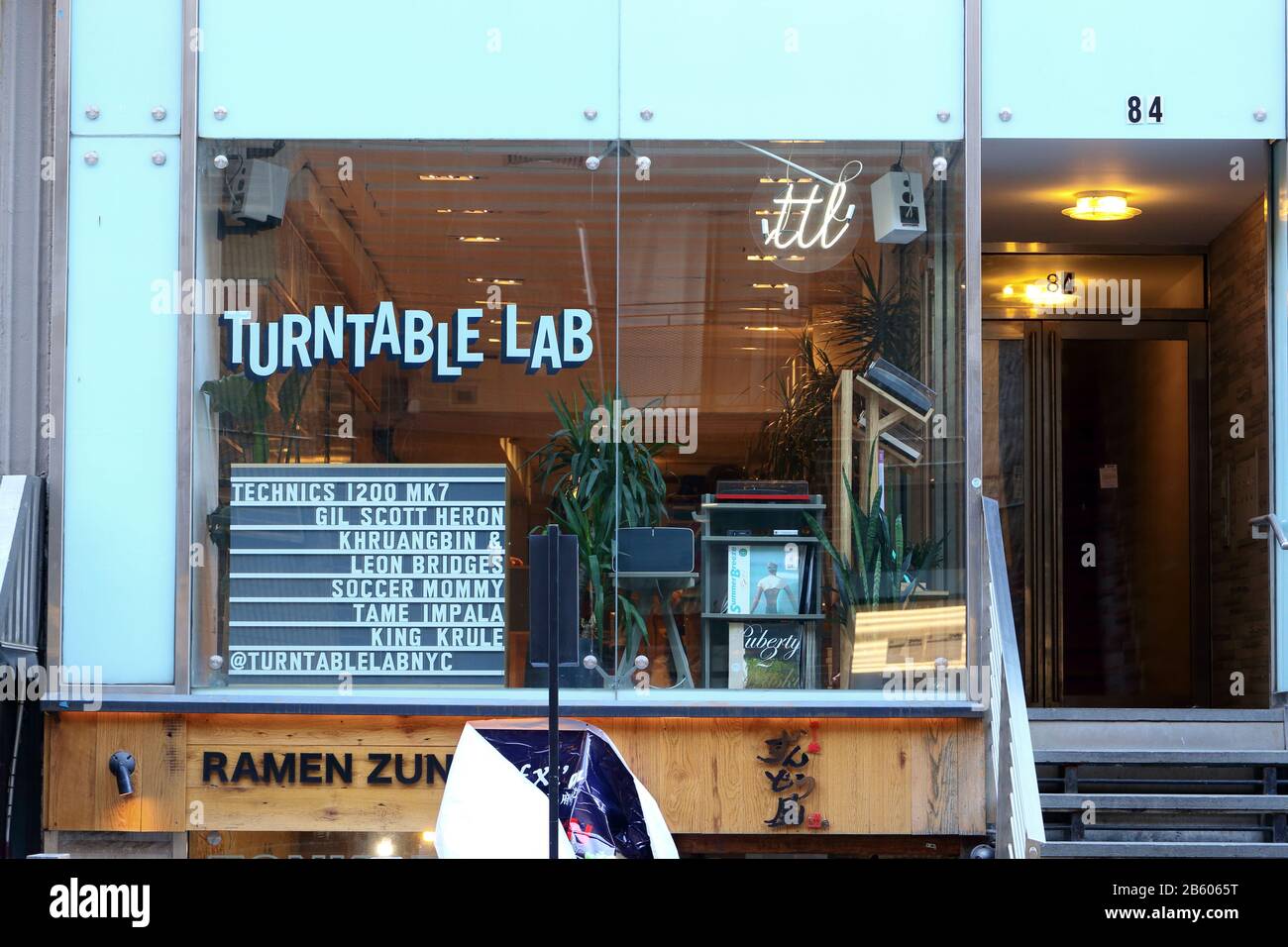 [historical storefront] Turntable Lab, 84 East 10th Street, New York, NYC storefront photo of a DJ-oriented record shop in the East Village. Stock Photo
