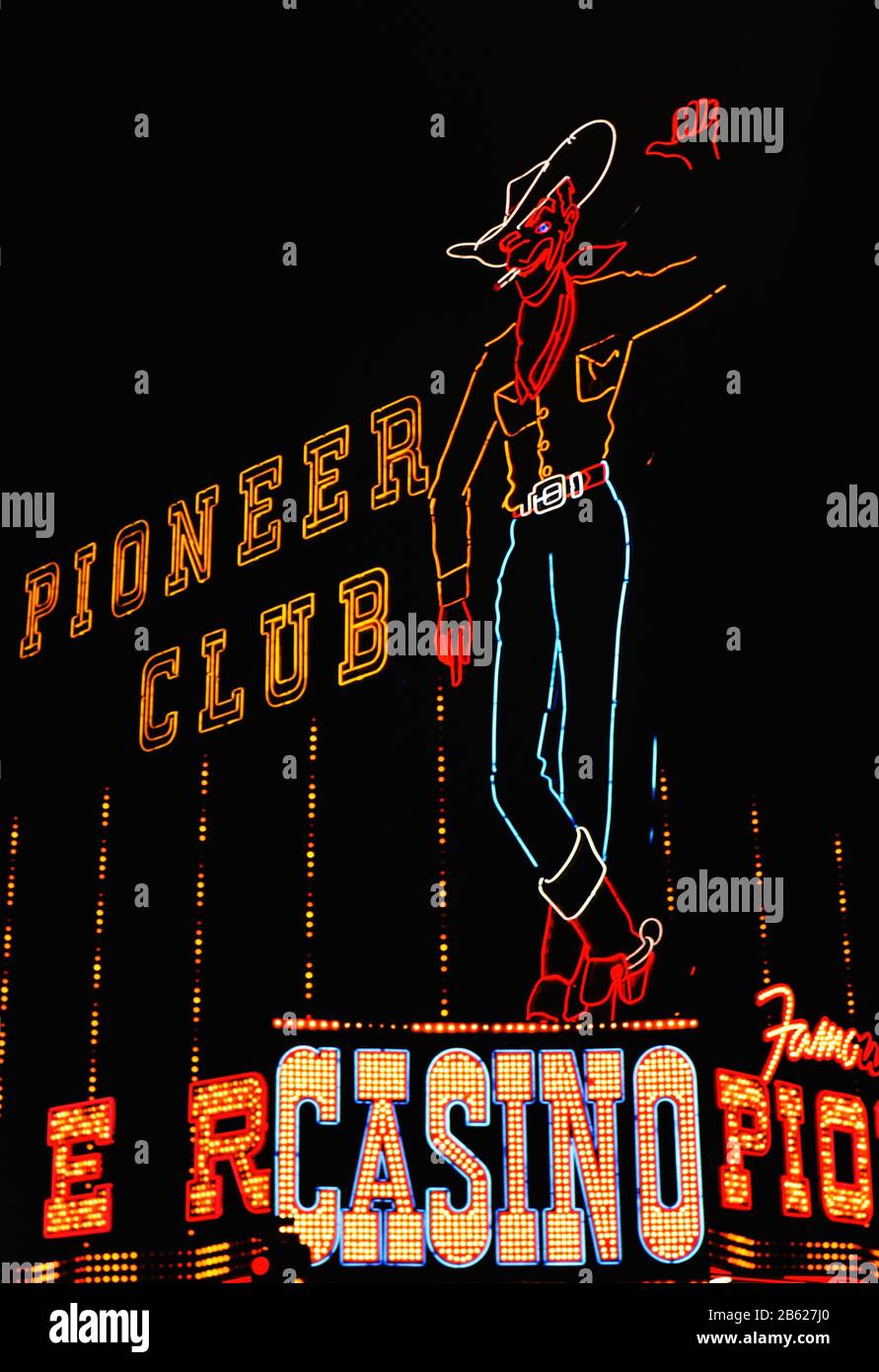 1960s Las Vegas Casinos Pioneer Club Casino ca. 1966 Stock Photo Alamy