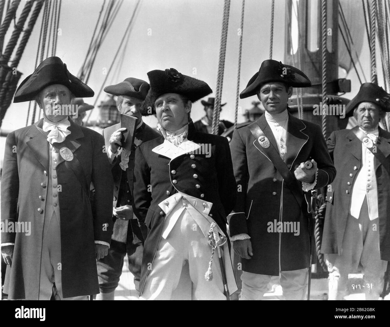 DeWITT JENNINGS as Fryer IAN WOLFE as Maggs CHARLES LAUGHTON as Captain