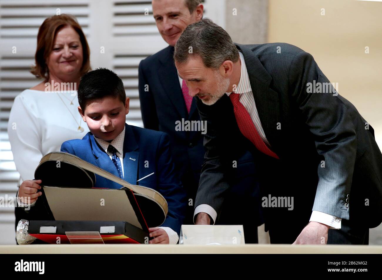 Madrid, Spain; 09/03/2020.- School contest What is a King to you? the audience with the winners of the XXXVIII edition of this contest, convened by the Spanish Institutional Foundation (FIES) at the Palacio del Pardo. King Felipe VI talks with each of the winners by communities about their work.For the student Ruben Marin of Castilla-La Mancha, the head of state is like a Super 8 film camera with a roll of film in which, frame by frame, he recounts his life since he was prince Photo: Juan Carlos Rojas/Picture Alliance | usage worldwide Stock Photo