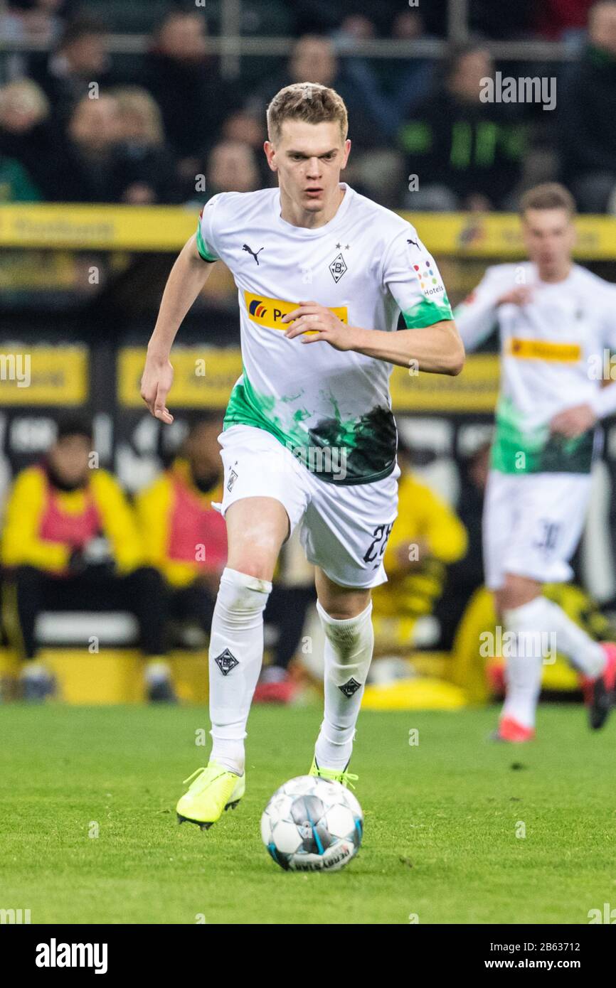 Monchengladbach Germany Borussiapark 7 03 2020 Matthias Ginter Of Moenchengladbach Runs With The Ball During The Bundesliga Match Borussia M Gladb Stock Photo Alamy