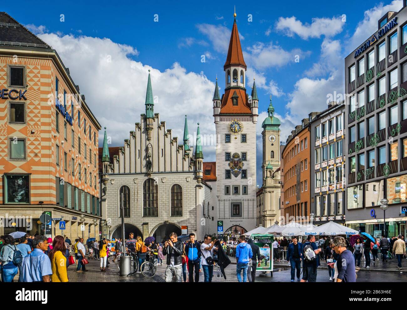 Old Munich Town Hall (Altes Rathaus) with Talburg Gate at Marienplatz, München-Altstadt, Bavaria, Germany Stock Photo