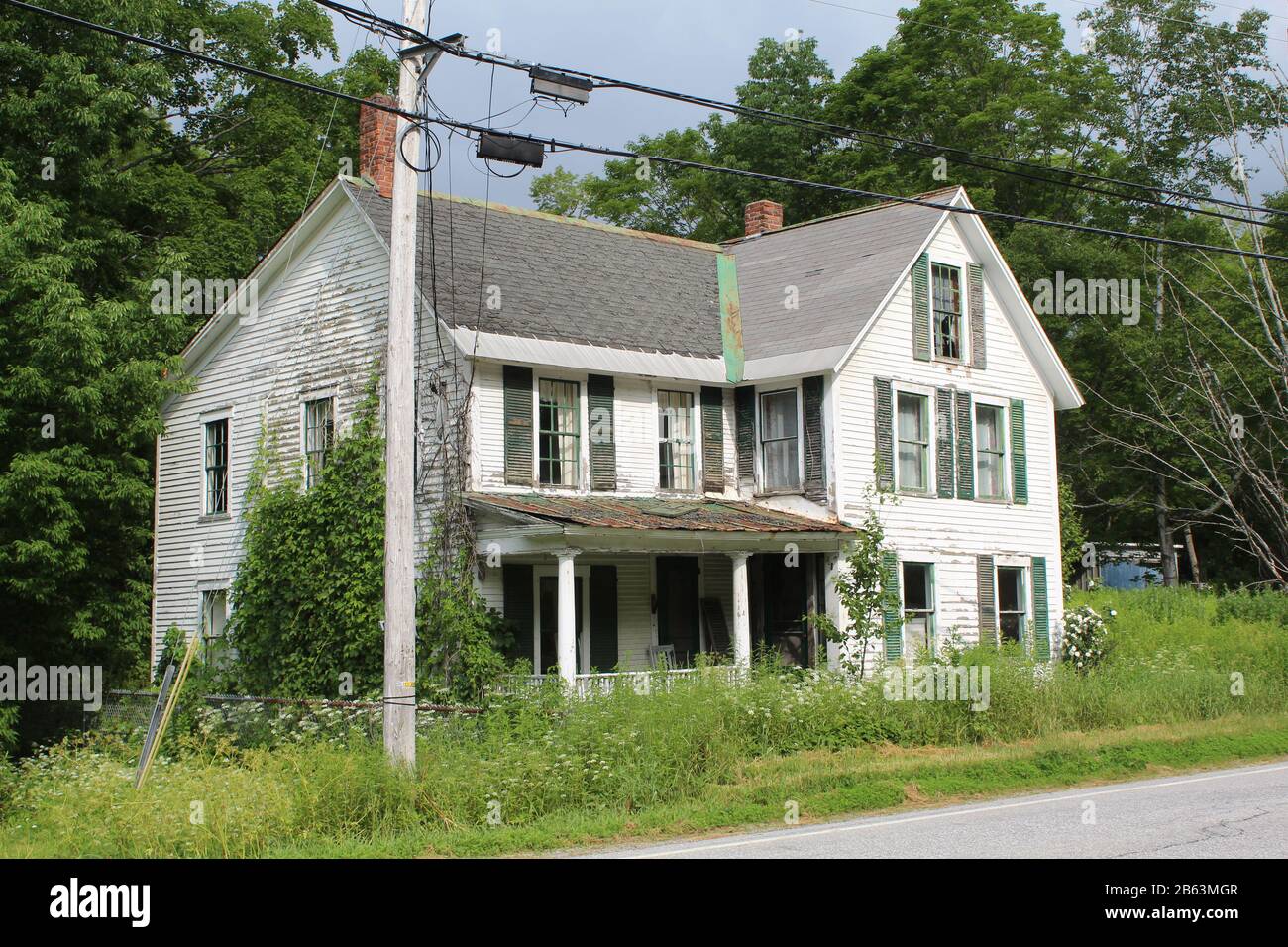 Abandoned home in Plymouth, Vermont on Scenic Route 100 Stock Photo Alamy