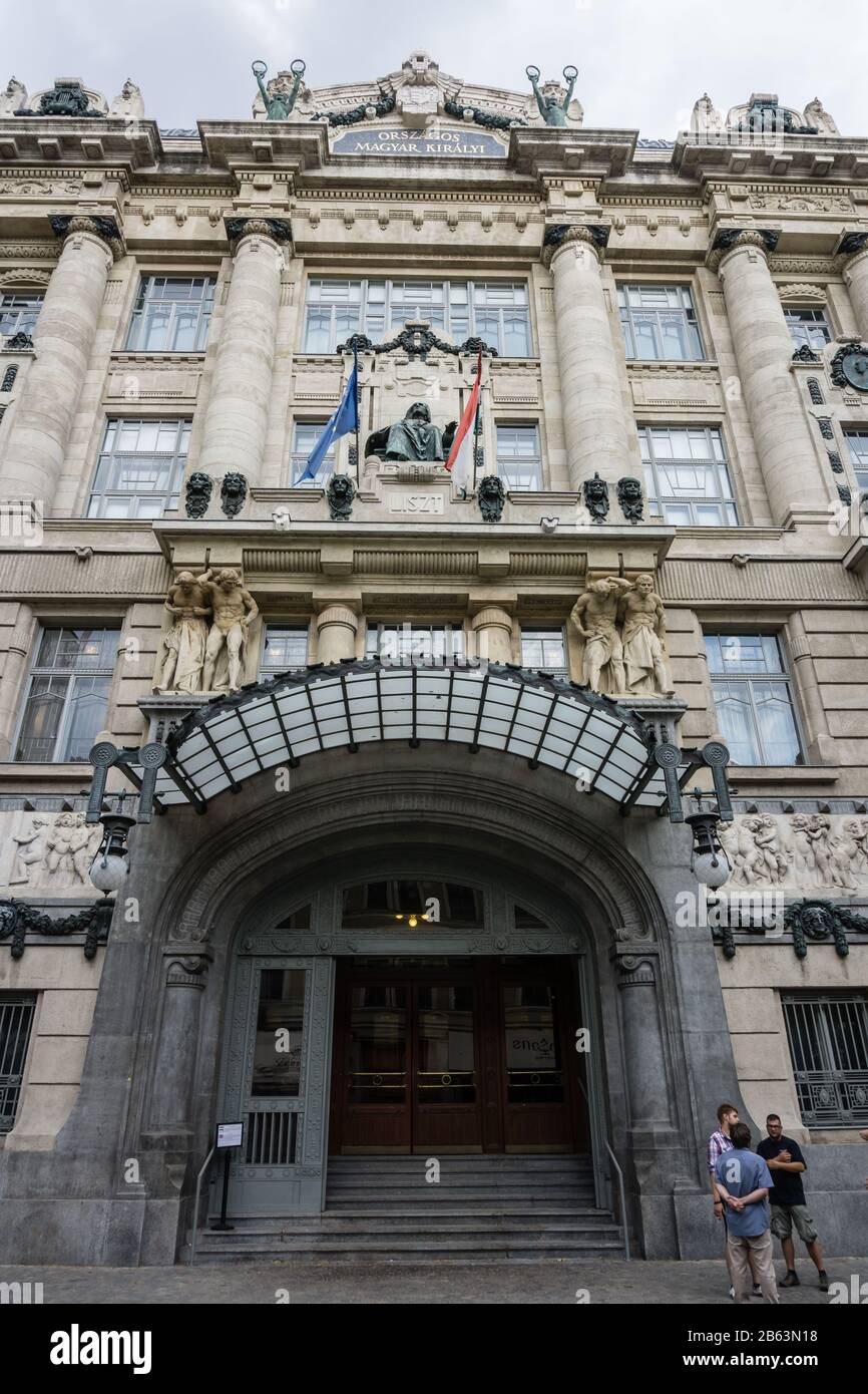 exterior-view-of-the-franz-liszt-academy-of-music-budapest-hungary
