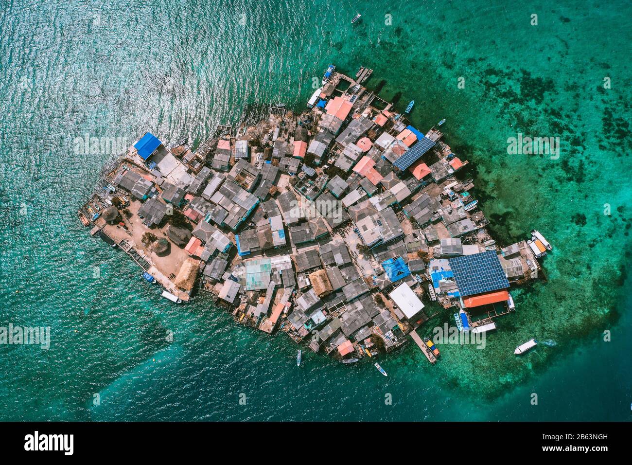 Aerial View Of Santa Cruz Del Islote The Most Populated Island In The World Stock Photo Alamy Aerial View Of Santa Cruz Del Islote The Most Populated Island In The World Stock Photo Alamy