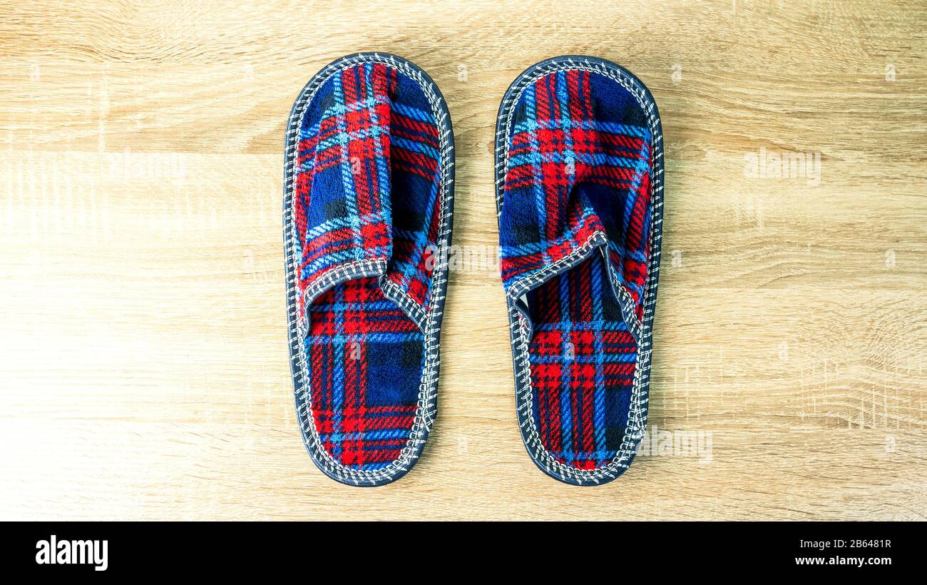 A Pair Of Colorful Comfortable Cushioned Checkered Disposable